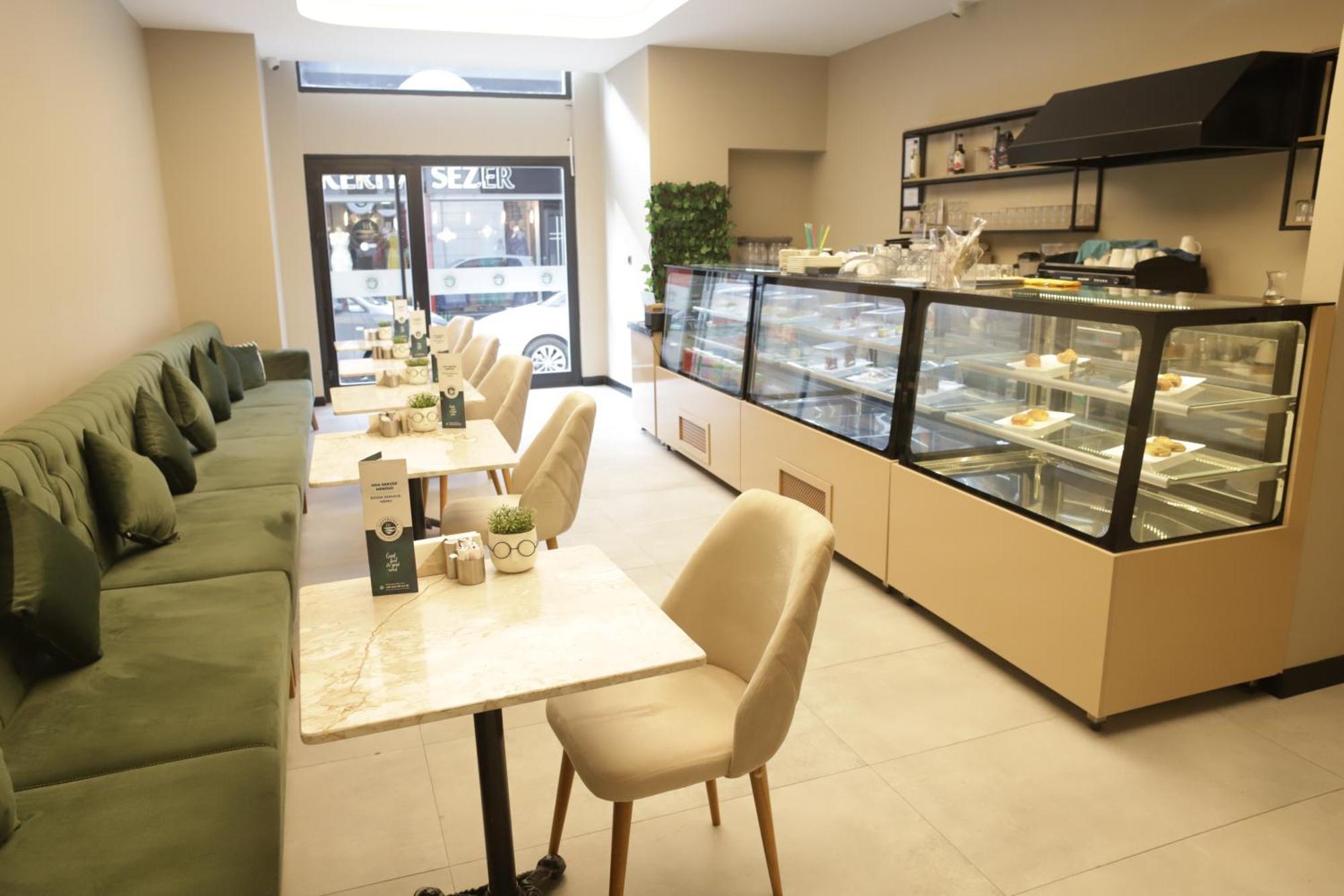 Myway Deluxe Alsancak Hotell Izmir Exteriör bild